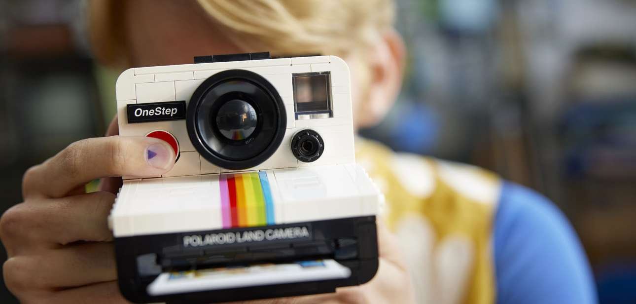 Set LEGO IDEAS Polaroid SX-70: l'iconica fotocamera in mattoncini