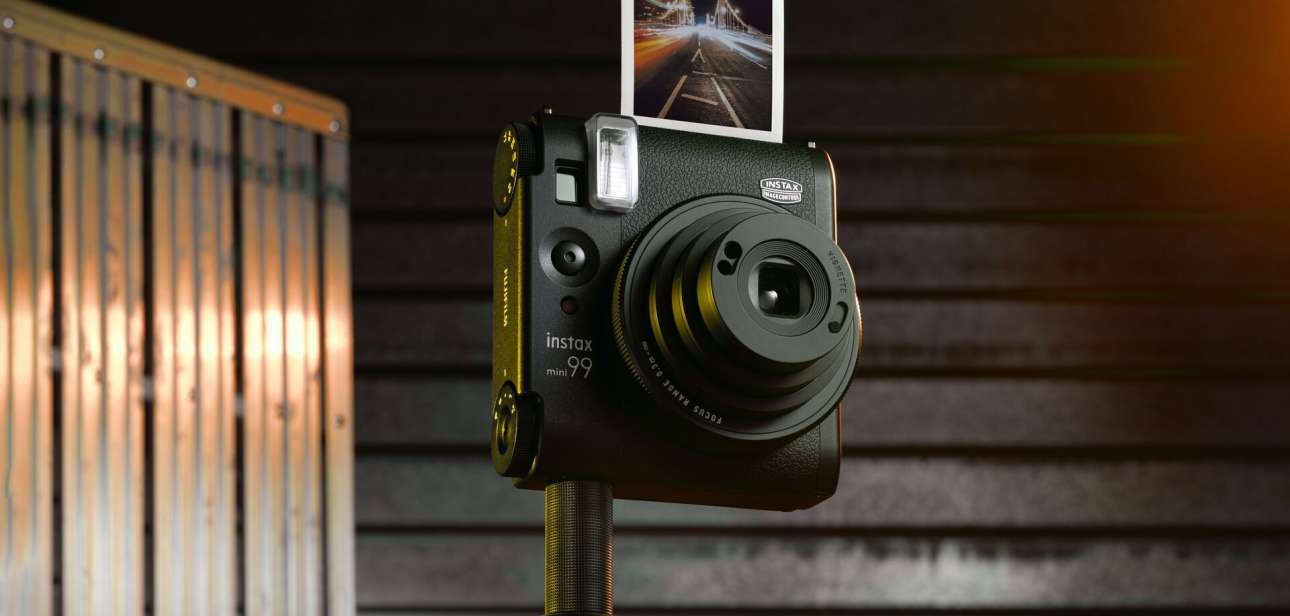 INSTAX MINI 99: gusto vintage con funzioni avanzate